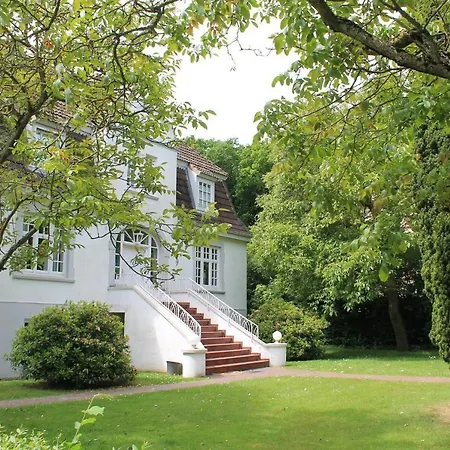 Villa-friedericia-wohnung-3-hochparterre-links Apartament *