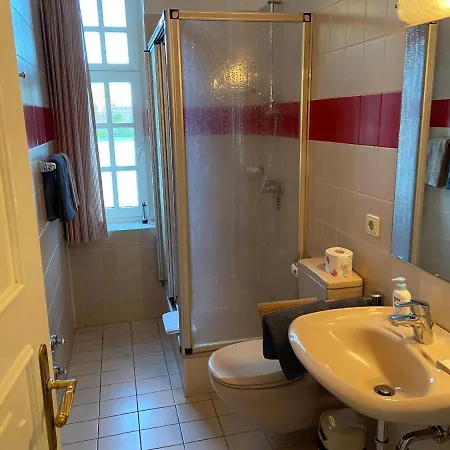 Apartament Villa-friedericia-wohnung-3-hochparterre-links *